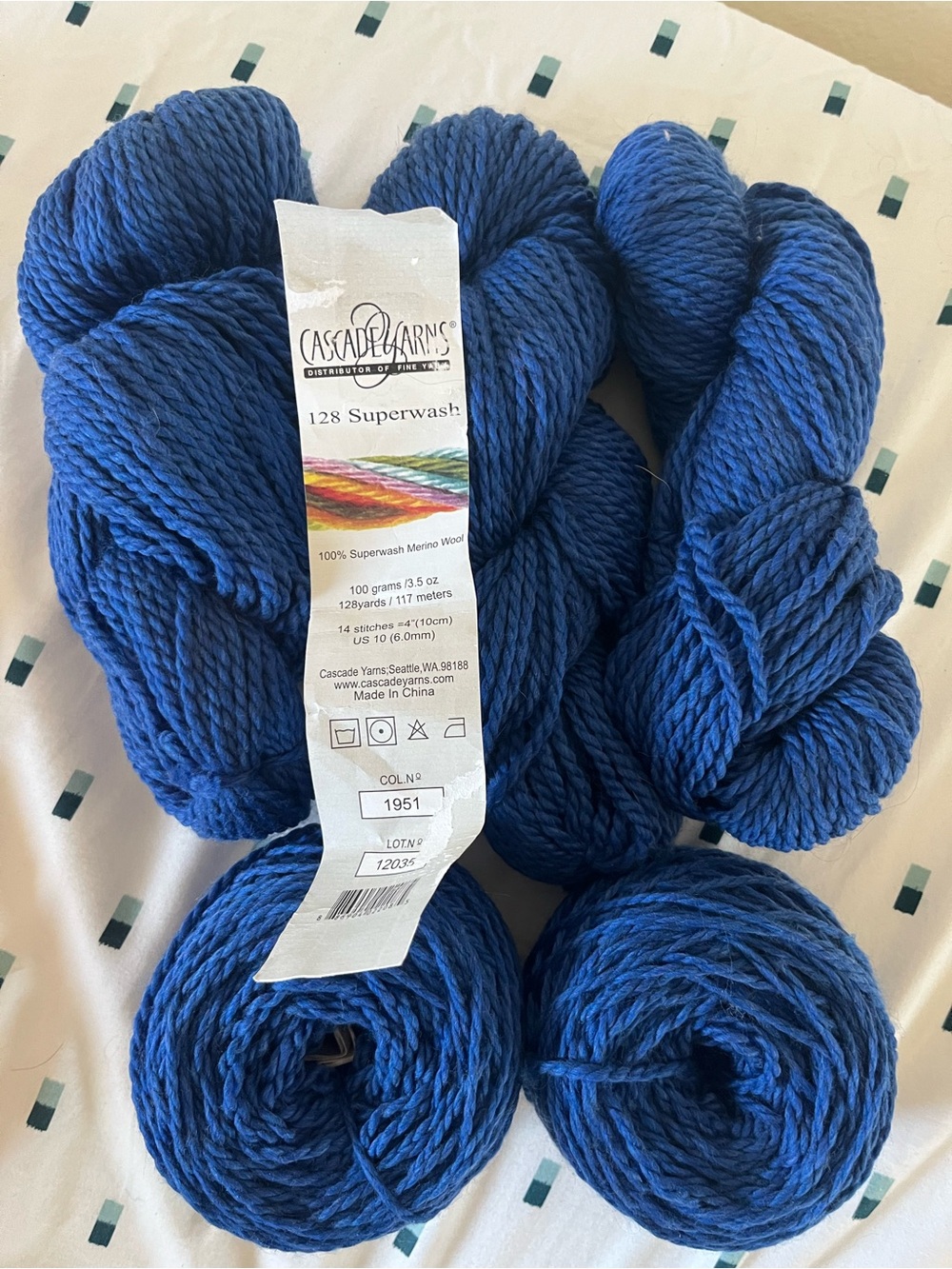 Cascade Yarns 128 Superwash Merino Wool - Royal Blue